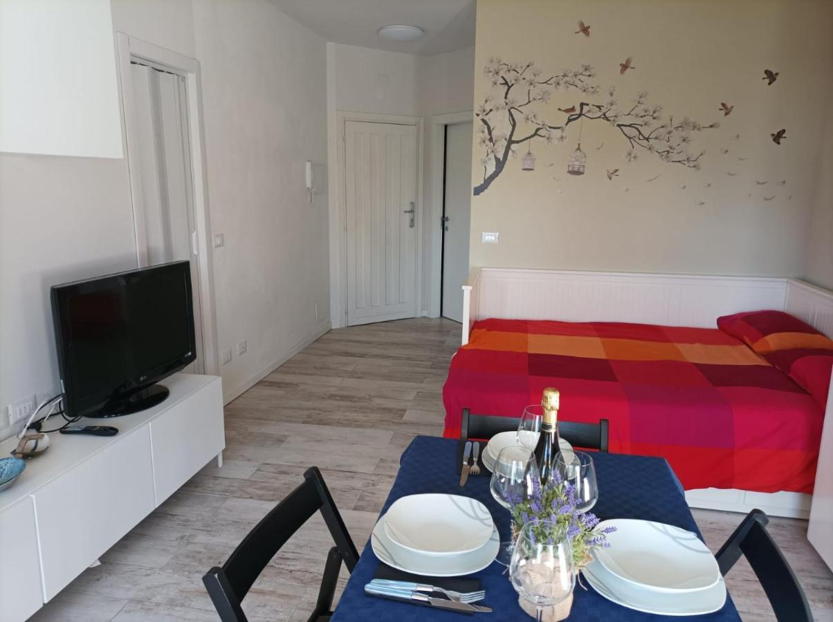 ריבה דל גארדה Lake View Studio Flat מראה חיצוני תמונה