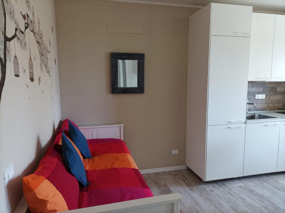 ריבה דל גארדה Lake View Studio Flat מראה חיצוני תמונה